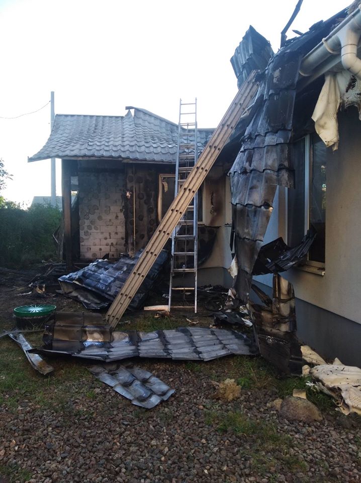 Шабунину подожгли дом 1 12473
