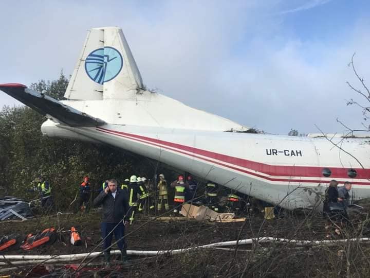 Пять человек погибли при падении самолета Ан-12 во Львове 3 1490352 1933756