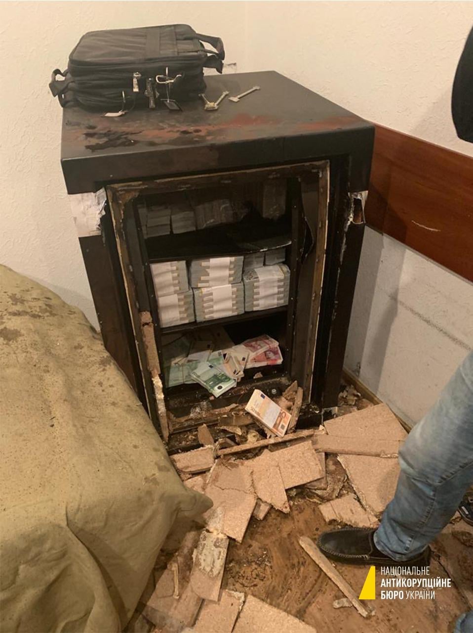 На Печерске найден тайник с драгоценностями судьи Вовка 2 170290807 5529283473778570 4502995155352956859 n