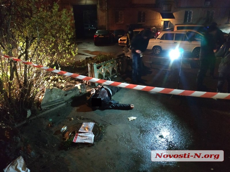 В центре Николаева застрелили бандита 1 612108