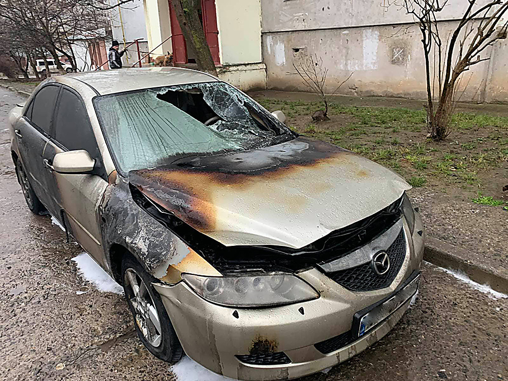 Депутату от "Батькивщины" сожгли машину в Николаеве 1