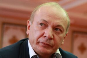 Юра Енакиевский «всплыл» в «Гулливере» 1 Юра Енакиевский «всплыл» в «Гулливере»