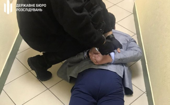 Начальник таможенного поста на Волыни задержан за взятку 1 original photo